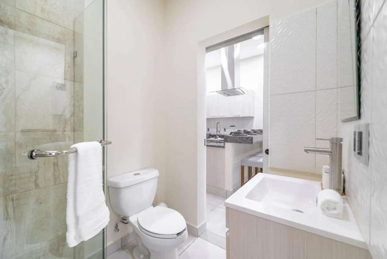 2 Bd Suite With Balcony Gym Rooftop Pool Playa del Carmen Mexico