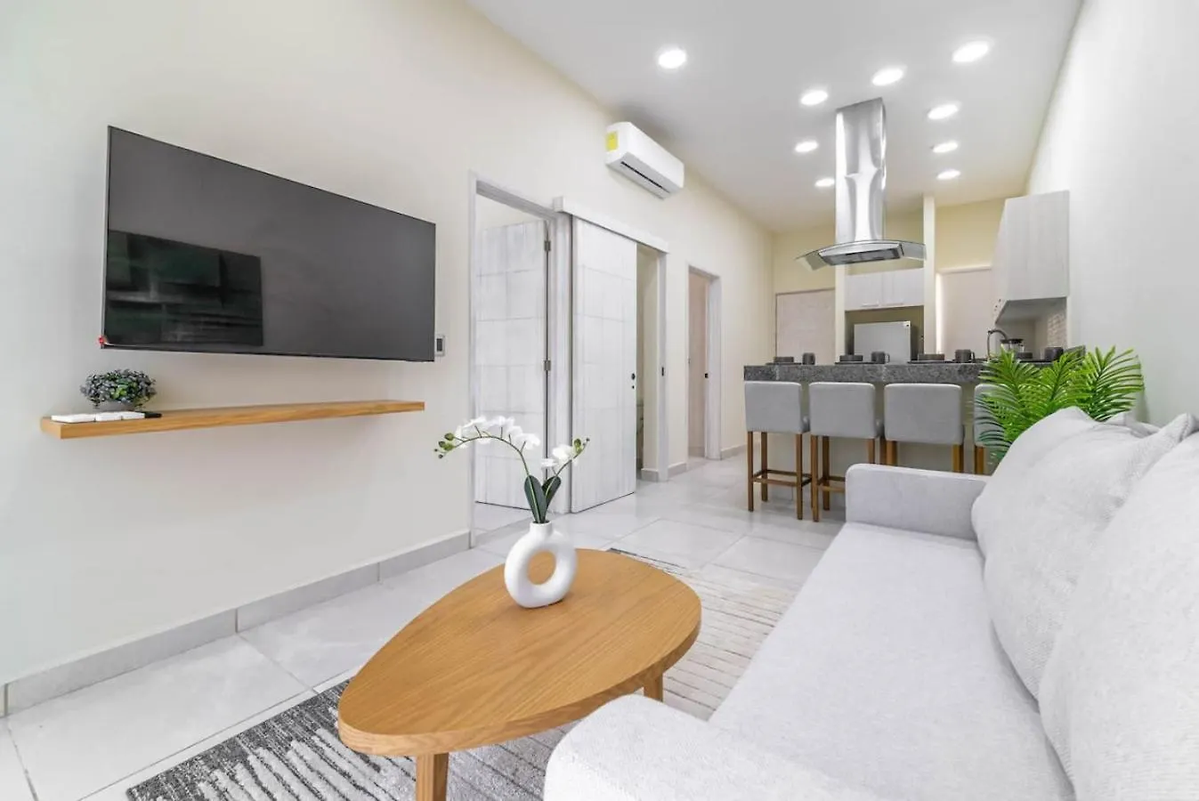 2 Bd Suite With Balcony Gym Rooftop Pool Playa del Carmen Holiday home