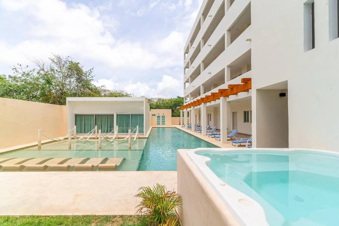 2 Bd Suite With Balcony Gym Rooftop Pool Playa del Carmen Holiday home