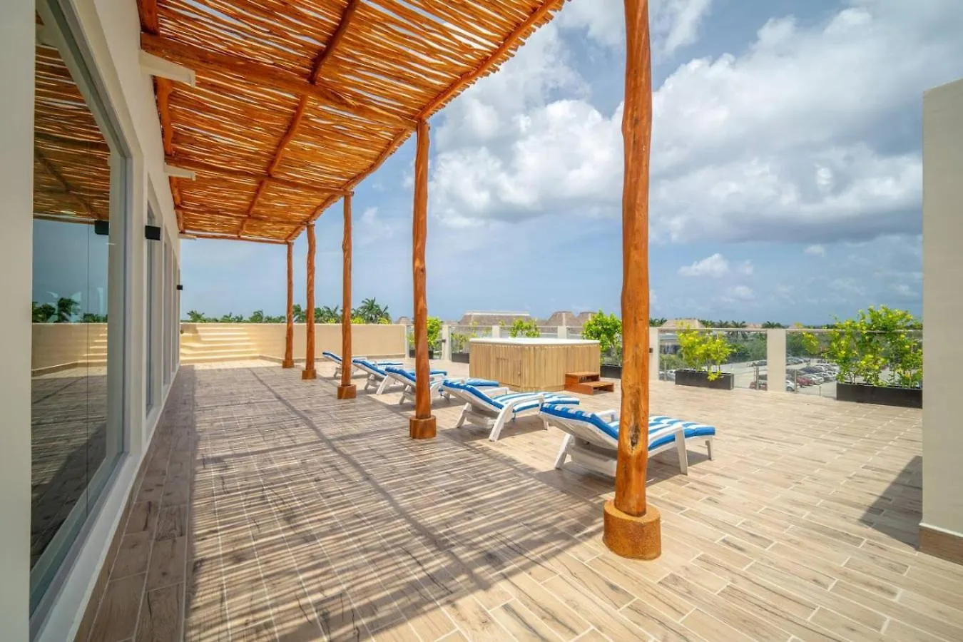 Holiday home 2 Bd Suite With Balcony Gym Rooftop Pool Playa del Carmen Mexico